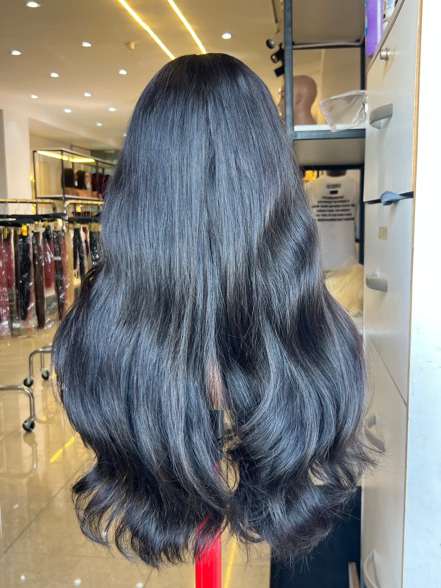 22 Inch Bouncy Fringe - Black