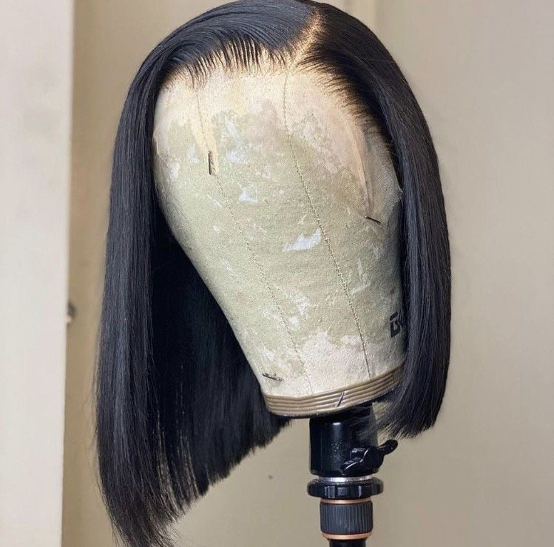 100% Human Hair Black Straight Bob Wig – Side Part
