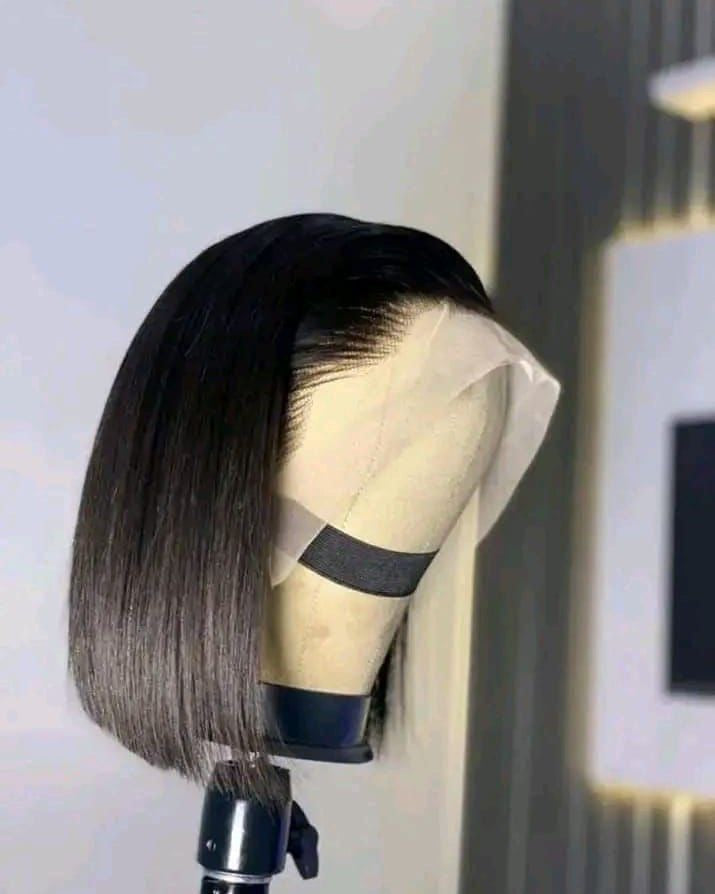 100% Human Hair Black Straight Bob Wig – Side Part