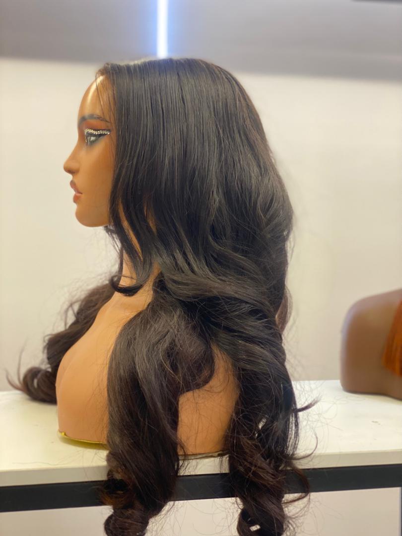20 Inch Body Wave Wig – Natural Black